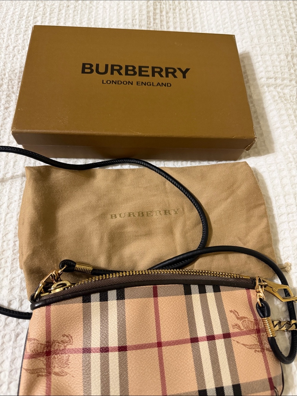 Burberry Beige Check Shoulder Bag with Gold Chain ( final sale) - Picture 5 of 5